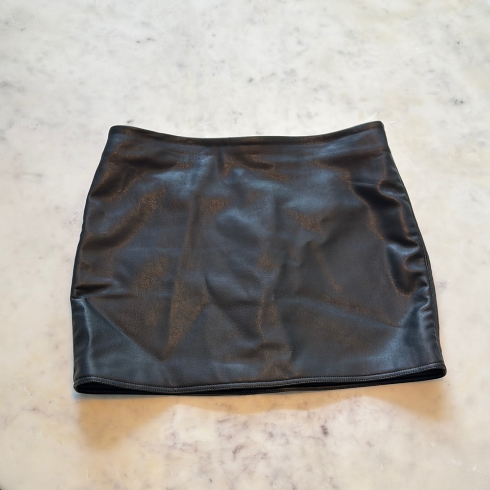 H&M Black Pencil Mini Skirt for Night Out